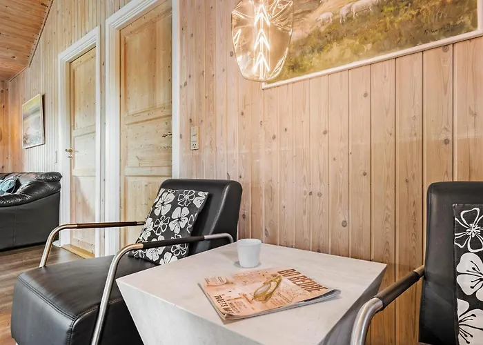 In With Sauna *